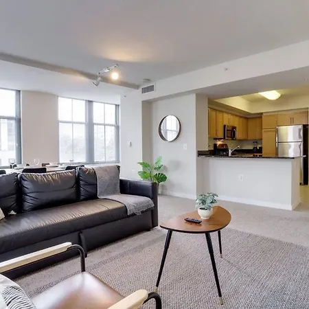 Fantastic 2 Bedroom Condo At Pentagon City Arlington Exterior photo