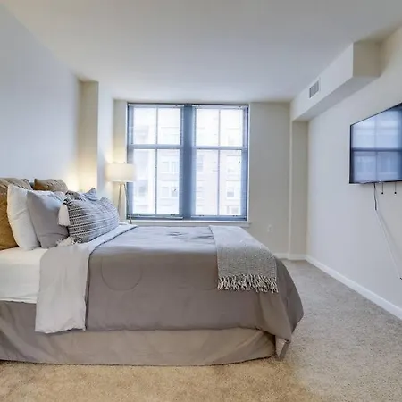 Fantastic 2 Bedroom Condo At Pentagon City Arlington Exterior photo