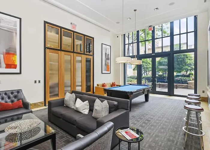 Pentagon City Comfort Modern Stay