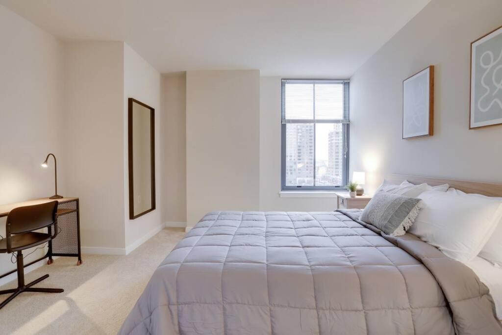 Pentagon City Comfort Modern Stay Apartment *