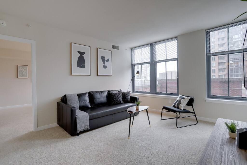Pentagon City Comfort Modern Stay