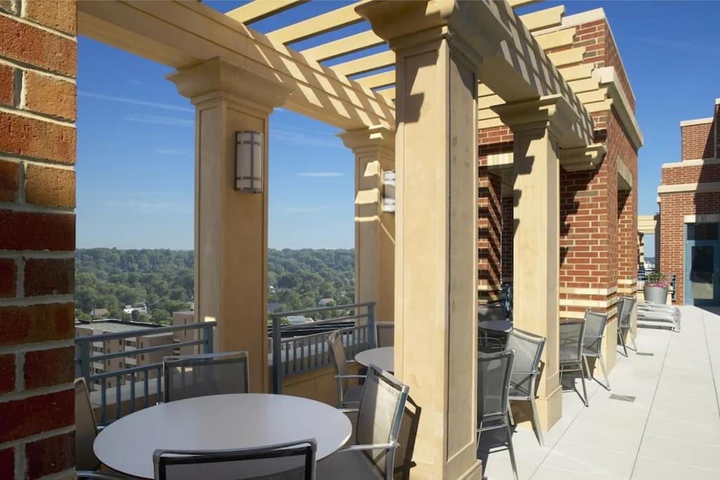 Pentagon City Comfort Modern Stay *