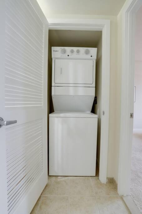 Pentagon City Comfort Modern Stay Arlington